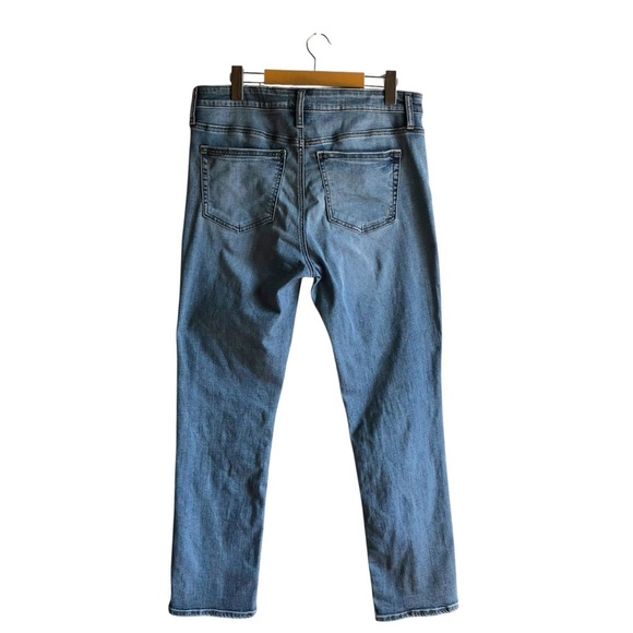 Silver Jeans Beau Girlfriend Fit Jeans Size 30 Light Wash Distressed - Picture 12 of 14